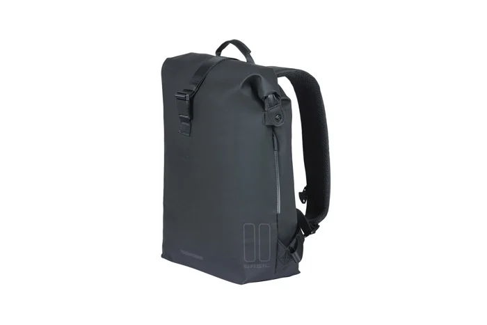Seljakott pakiraamikinnitusega BASIL SoHo Nordlicht, 17 L, LED, must