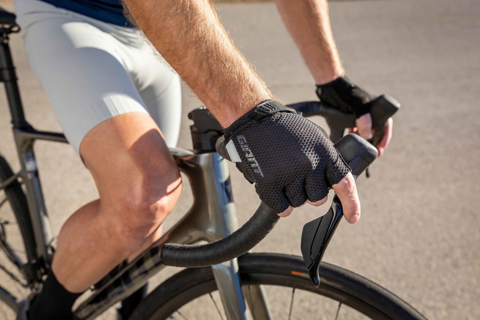 Kindad GIANT Pace Gel SF, Black (L)
