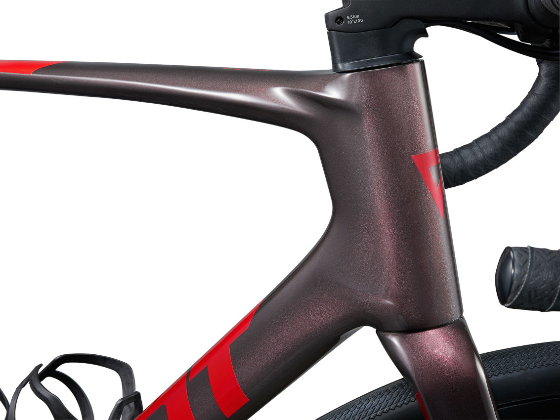 Maanteeratas GIANT Defy Advanced 2, Tiger Red (L)